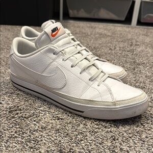 Nike Court Legacy Low